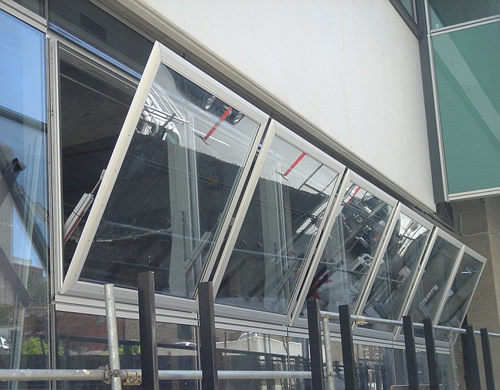 Система дымоудаления должна быть обязательно установлена в любом жилом помещении