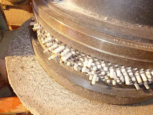 Прессования и формирования древесных гранул