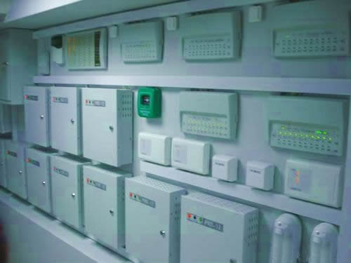 Охранно-пожарная сигнализация может быть автономной и централизованной